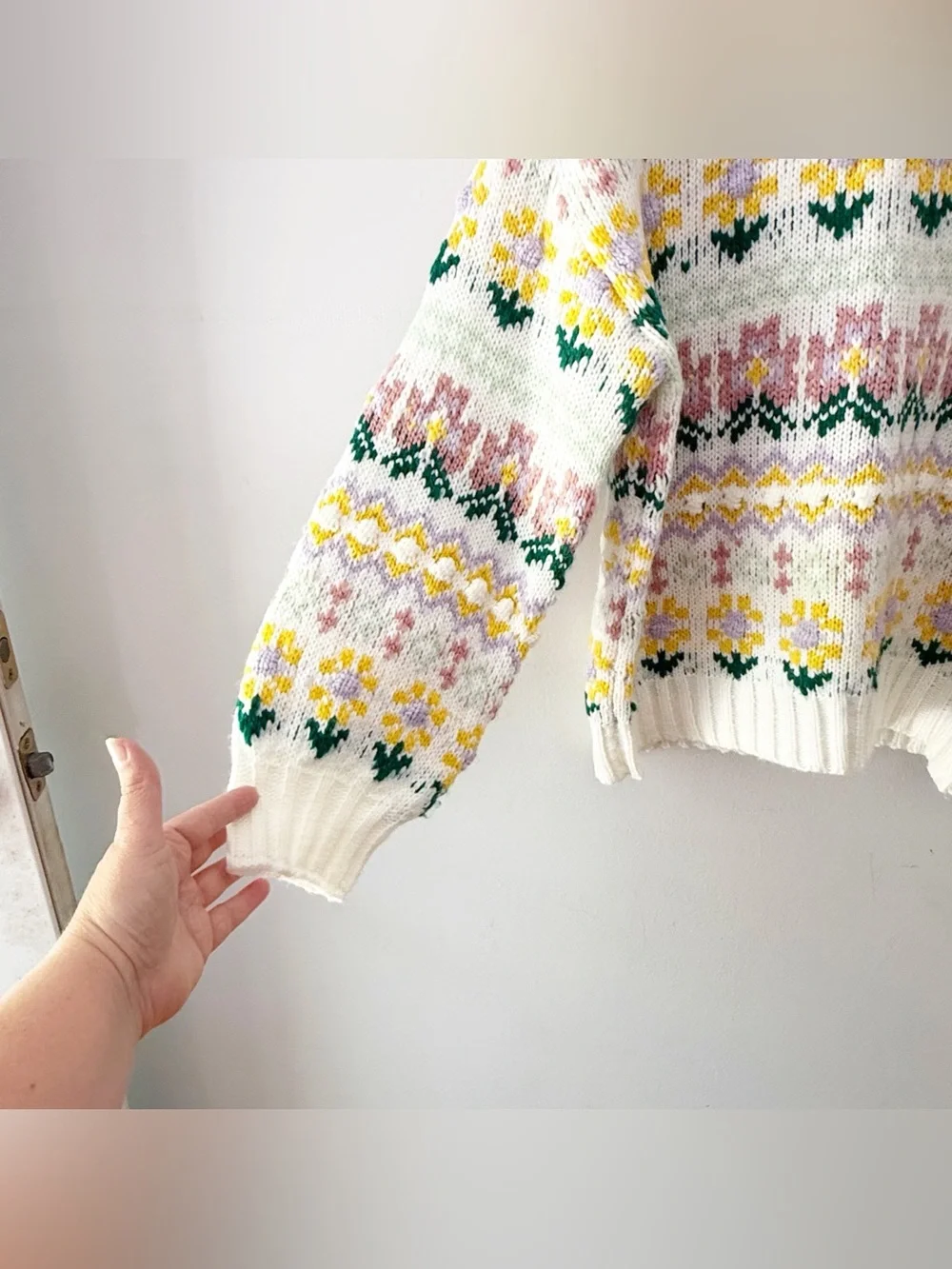 Easel Women Floral Fair Isle Nordic Sweater Cozy‎ Cabin Comfy Cottage Granny